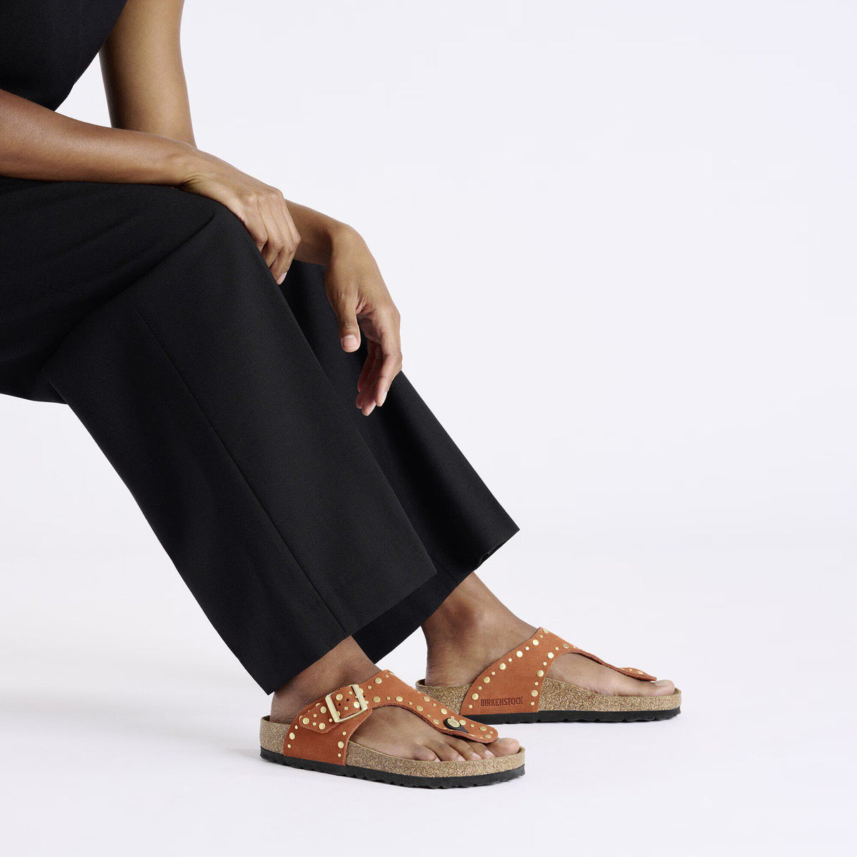 Gizeh Rivet Suede Leather