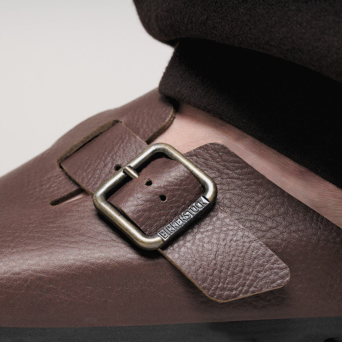 Boston Wire Buckle Natural Leather