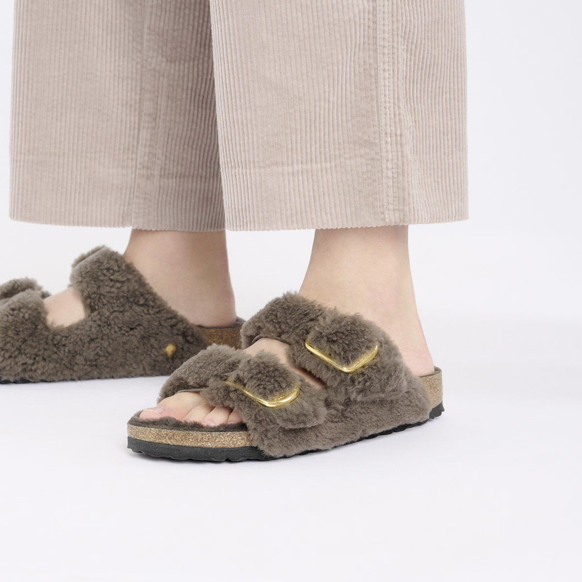 Arizona Big Buckle Fur Concrete Gray